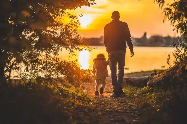 image of dad and child - parental alienation Stevenage